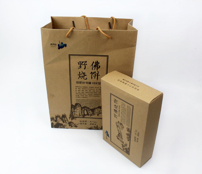 這樣原汁原味土特產(chǎn)禮品盒+手提袋套裝你也想要嗎？快來(lái)長(zhǎng)沙印刷廠日大彩印定制！