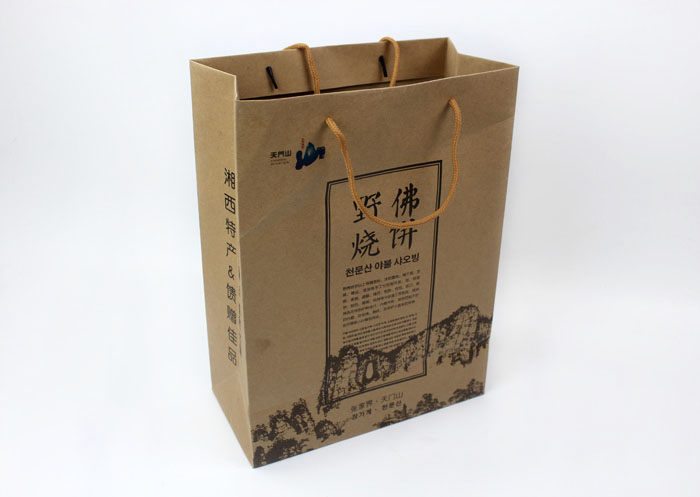 這樣原汁原味土特產(chǎn)禮品盒+手提袋套裝你也想要嗎？快來(lái)長(zhǎng)沙印刷廠日大彩印定制！