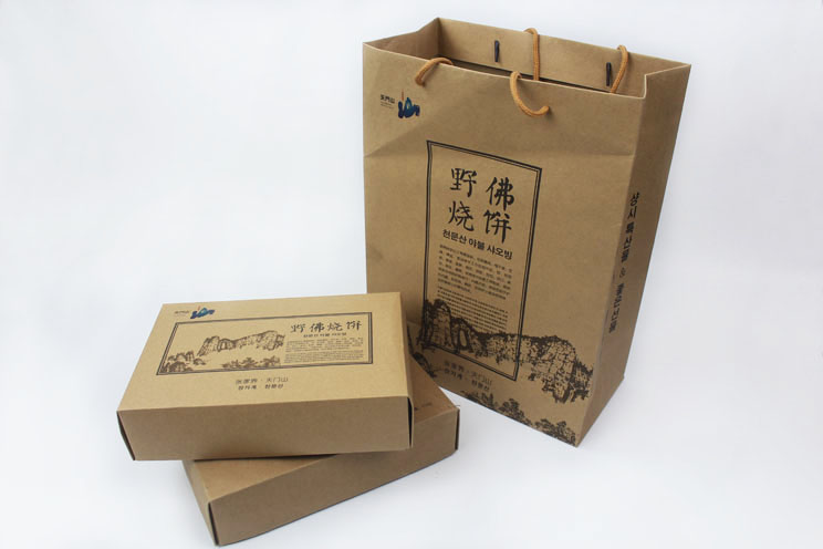 這樣原汁原味土特產(chǎn)禮品盒+手提袋套裝你也想要嗎？快來(lái)長(zhǎng)沙印刷廠日大彩印定制！